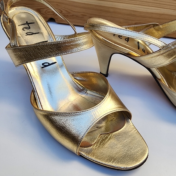VTG Ted Land Gold Gorgeous Leather Heels. Size 7M - Picture 11 of 12